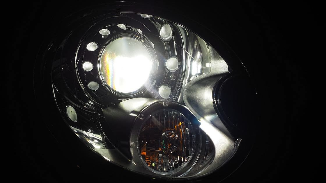 LED、バイキセノン、ハロゲン…MINIのヘッドライトの違いを徹底調査 