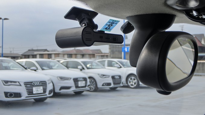 後方カメラ対応で駐車監視もできる 高機能ドライブレコーダー Club Cars