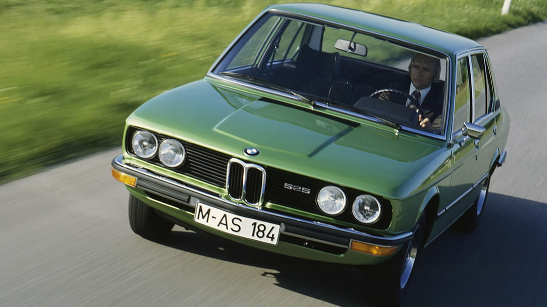 1972年に登場した初代BMW 5シリーズ