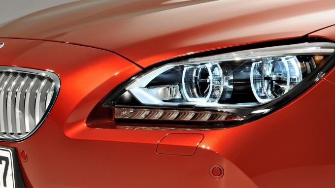 BMW5シリーズ アダプティブLEDヘッドライト
