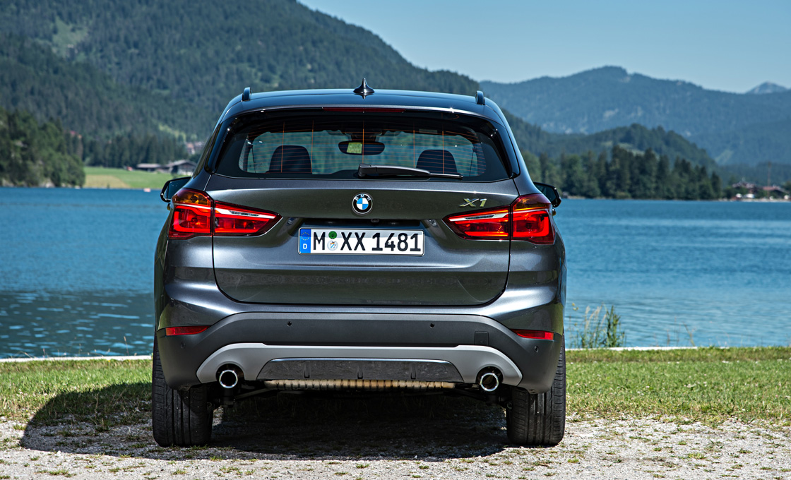 Bmw新旧対決 X1の違いを徹底解説 旧型 E84 Vs現行型 F48 Club Cars