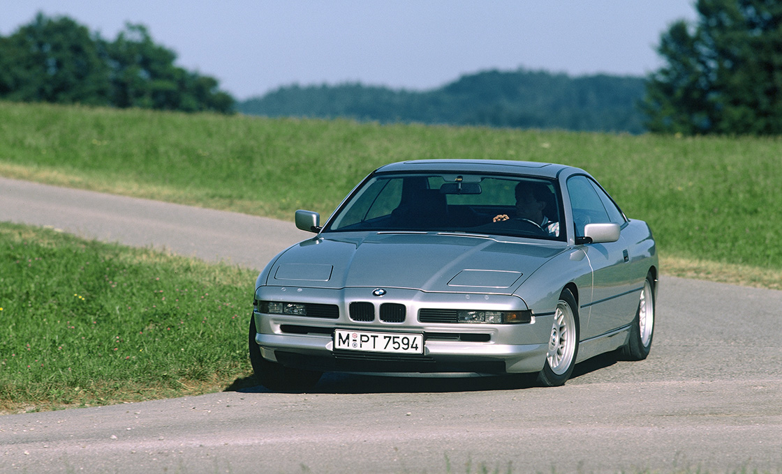 BMW名車図鑑-8シリーズ（E31）